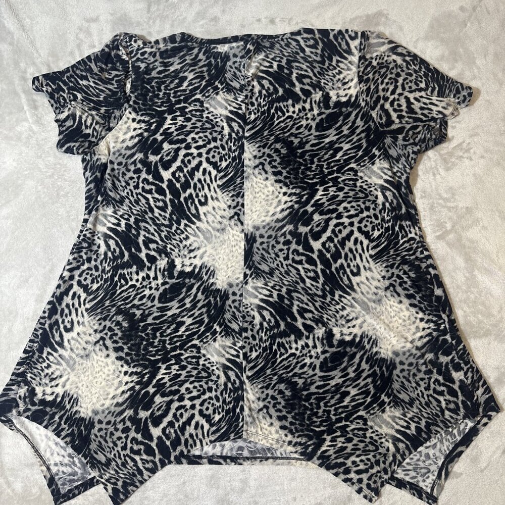 Women’s Cocomo Blouse Leopard Print Black Gray Plus 3X - Picture 12 of 13